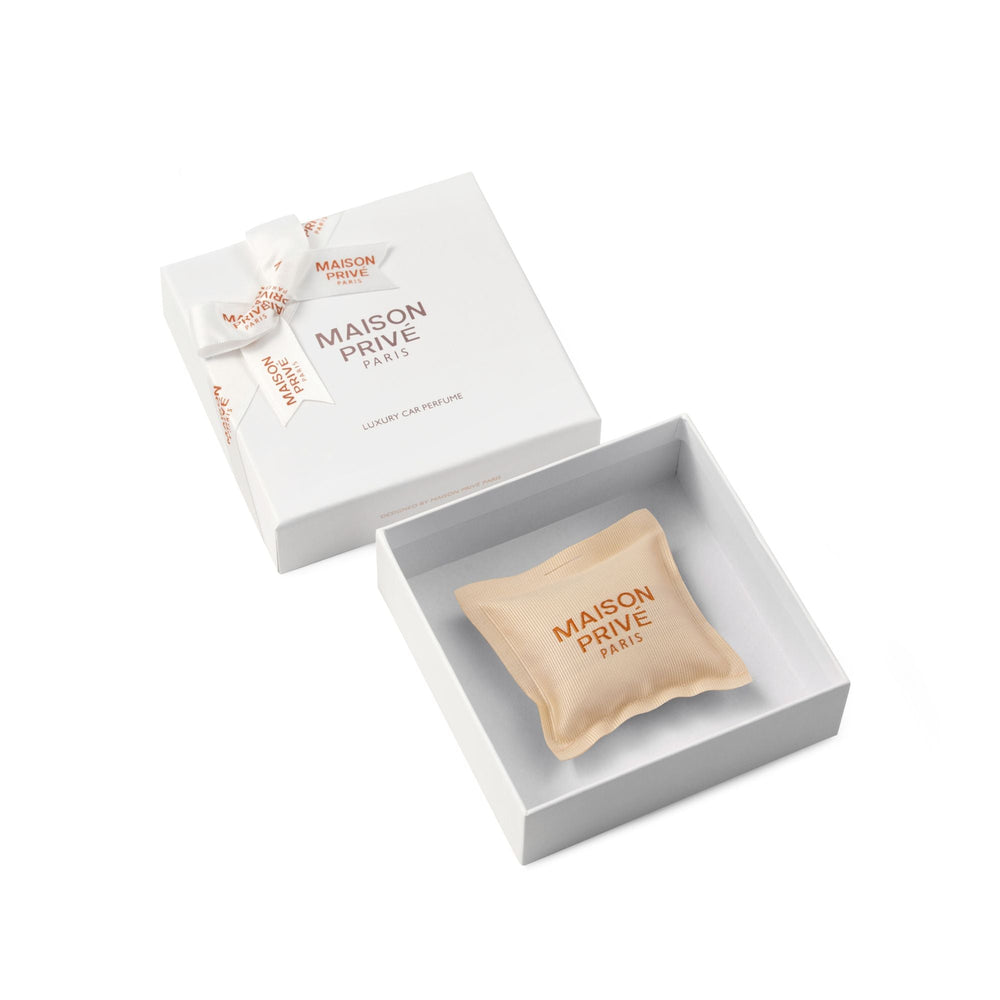 
                  
                    Automobilio kvapas | PERSIKAS IR ŽALIOJI ARBATA MAISON PRIVÉ
                  
                