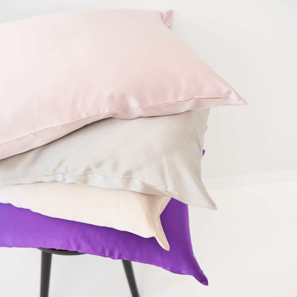 
                  
                    Silk pillowcase | DUSTY PINK
                  
                