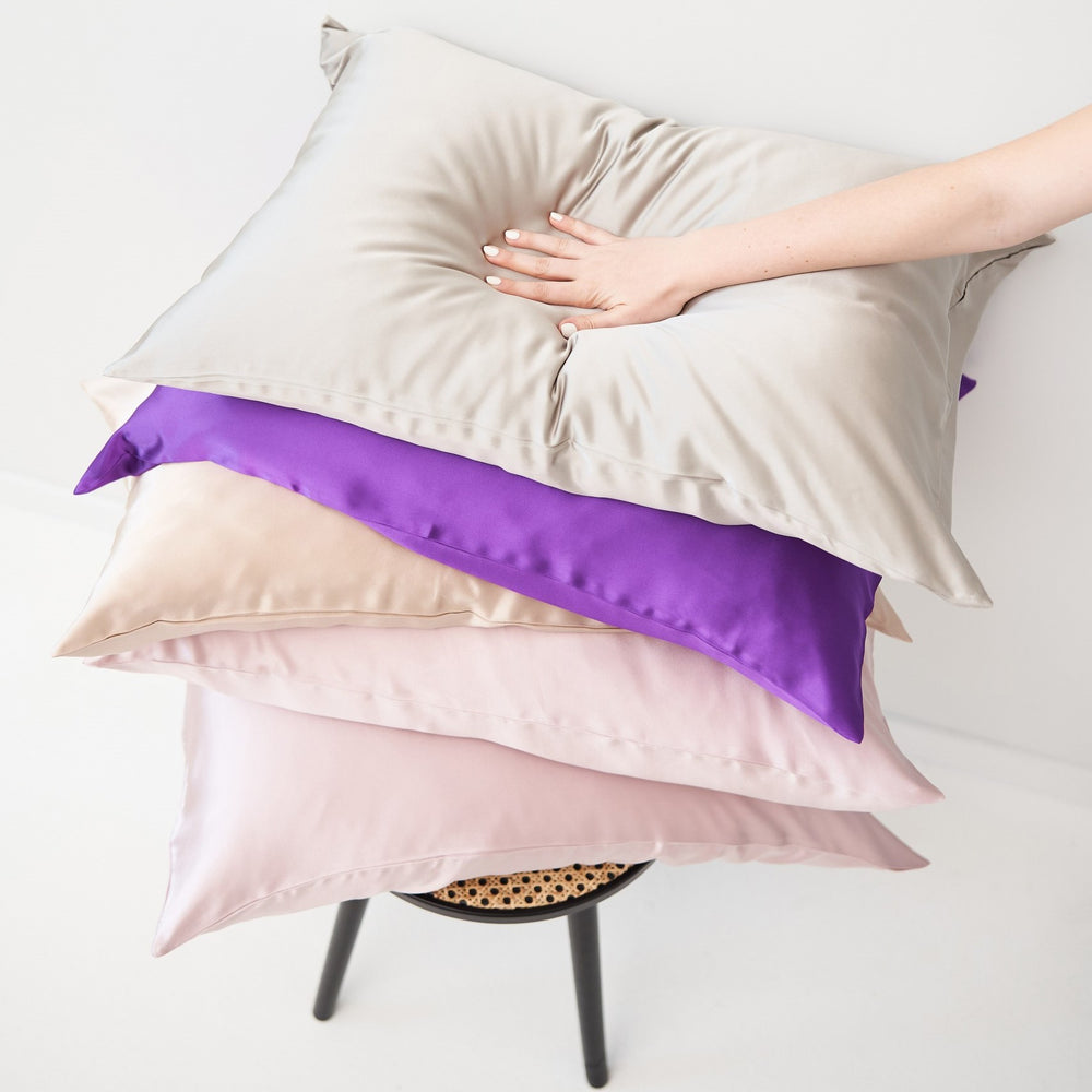 
                  
                    Silk pillowcase | SAND
                  
                