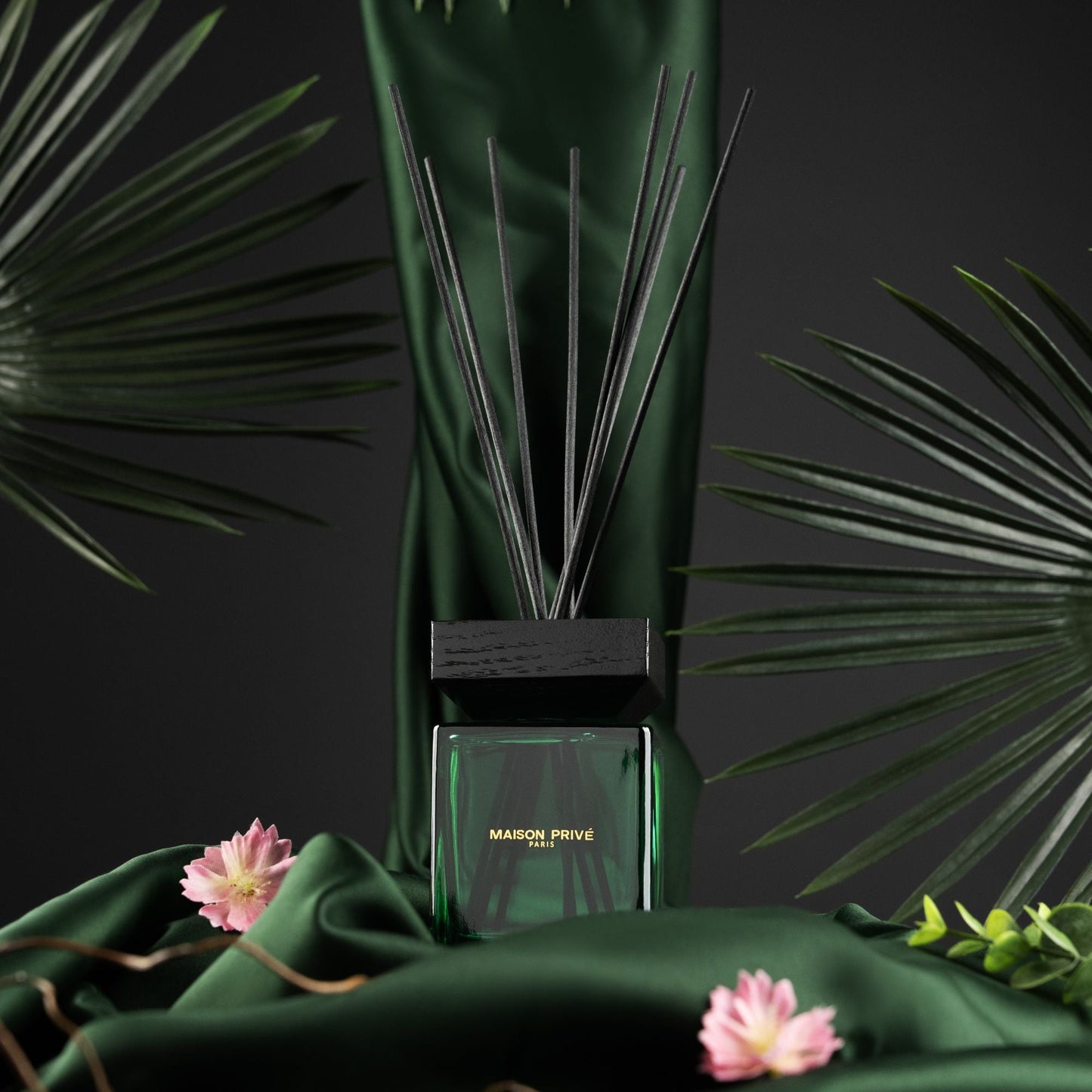 
                  
                    Namų kvapas | LEVANDA IR MĖNULIO GĖLĖ | 200ml MAISON PRIVÉ
                  
                