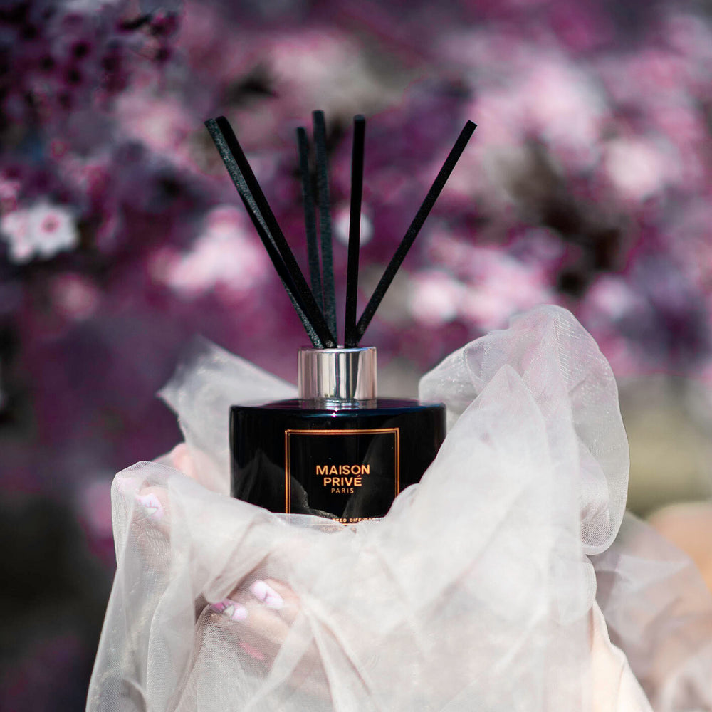 
                  
                    Peony & Blush Suede | Reed diffuser | 180ml
                  
                